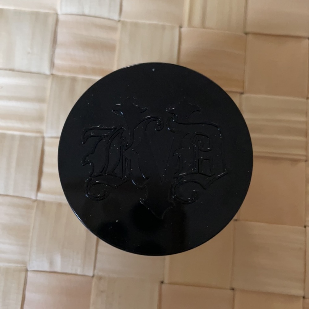 NWT Kat Von D lock-it translucent setting powder - Picture 2 of 5